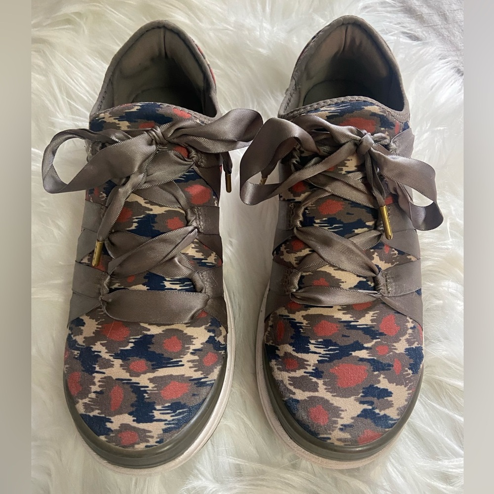 Bzees Inspire Women's Slip on Camo Sneakers